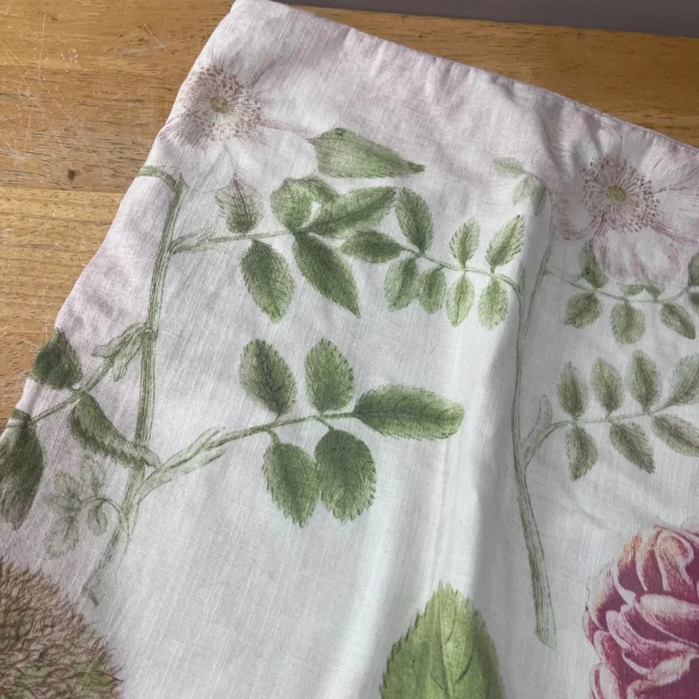 Pottery Barn Floral Victoria Botanical Pink Rose Cotton Pillow Cover 22x22 Beige